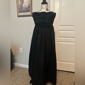 Elegant Black Strapless Dress